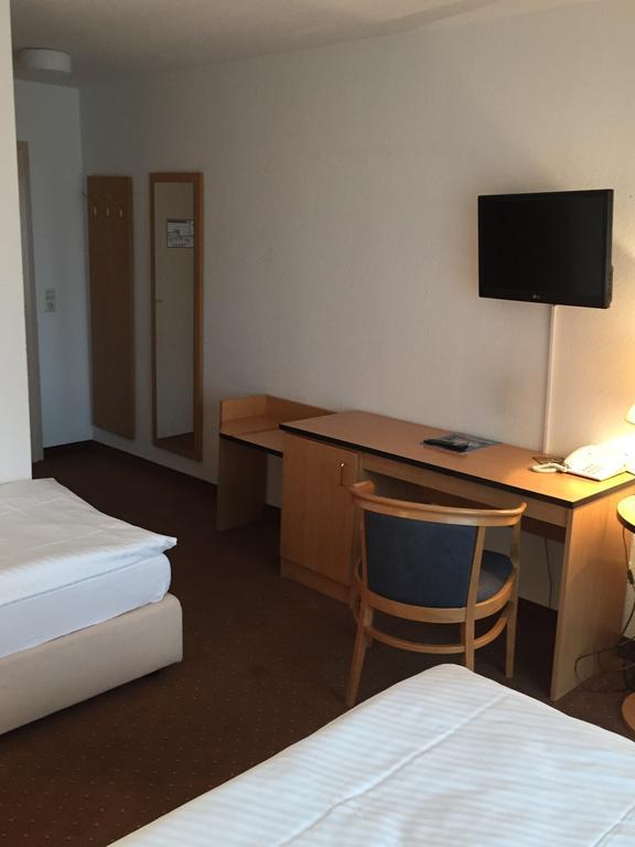 Airport-Hotel Stetten Leinfelden-Echterdingen Esterno foto