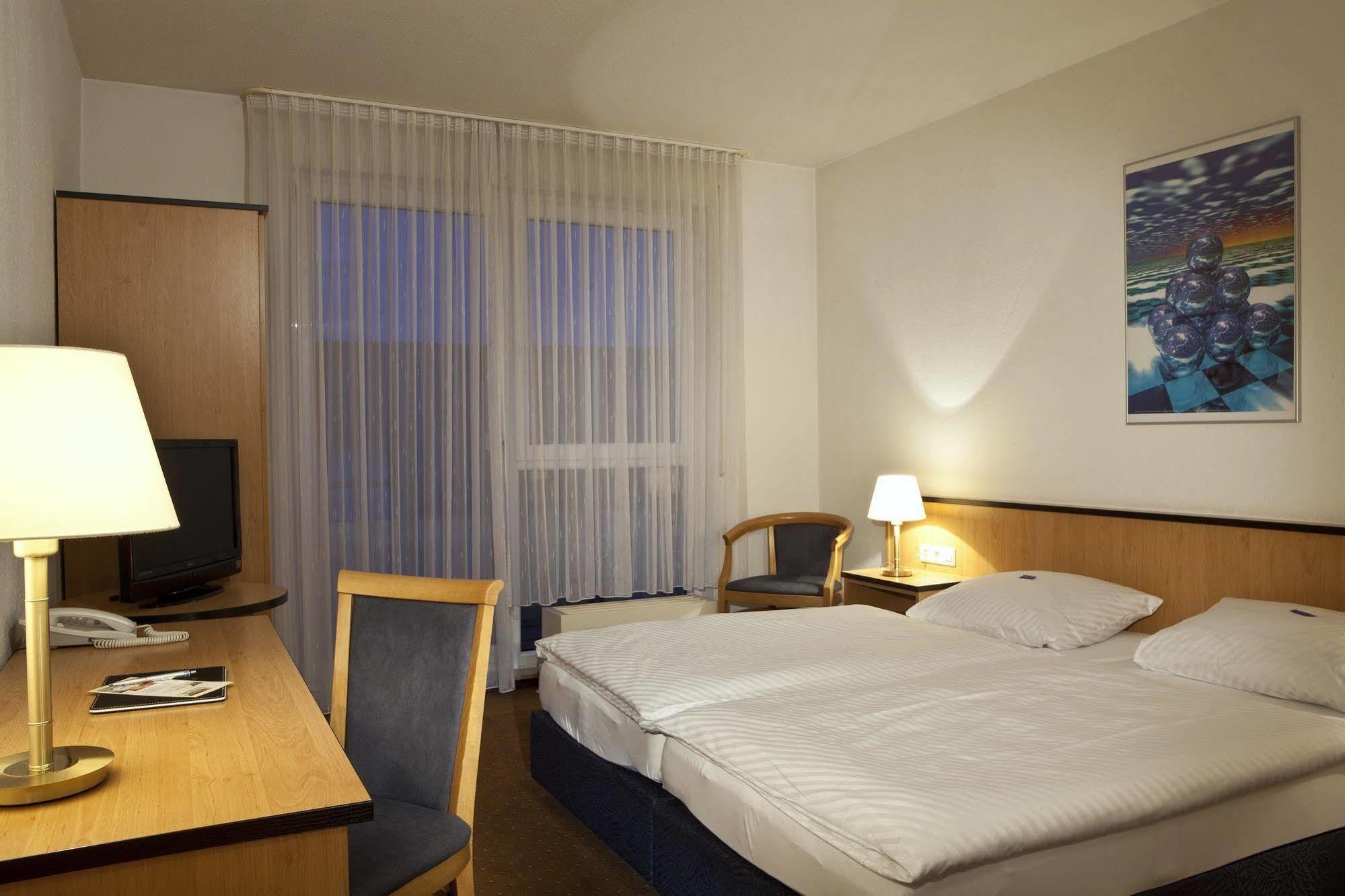 Airport-Hotel Stetten Leinfelden-Echterdingen Esterno foto