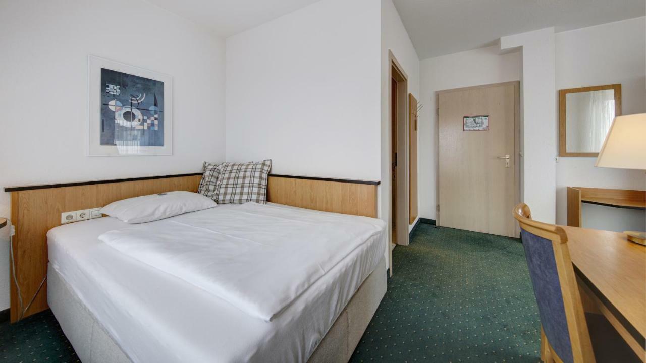 Airport-Hotel Stetten Leinfelden-Echterdingen Esterno foto