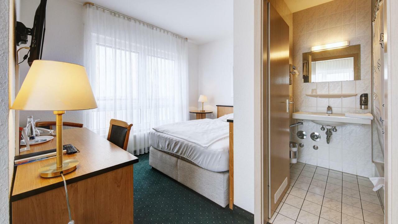 Airport-Hotel Stetten Leinfelden-Echterdingen Esterno foto